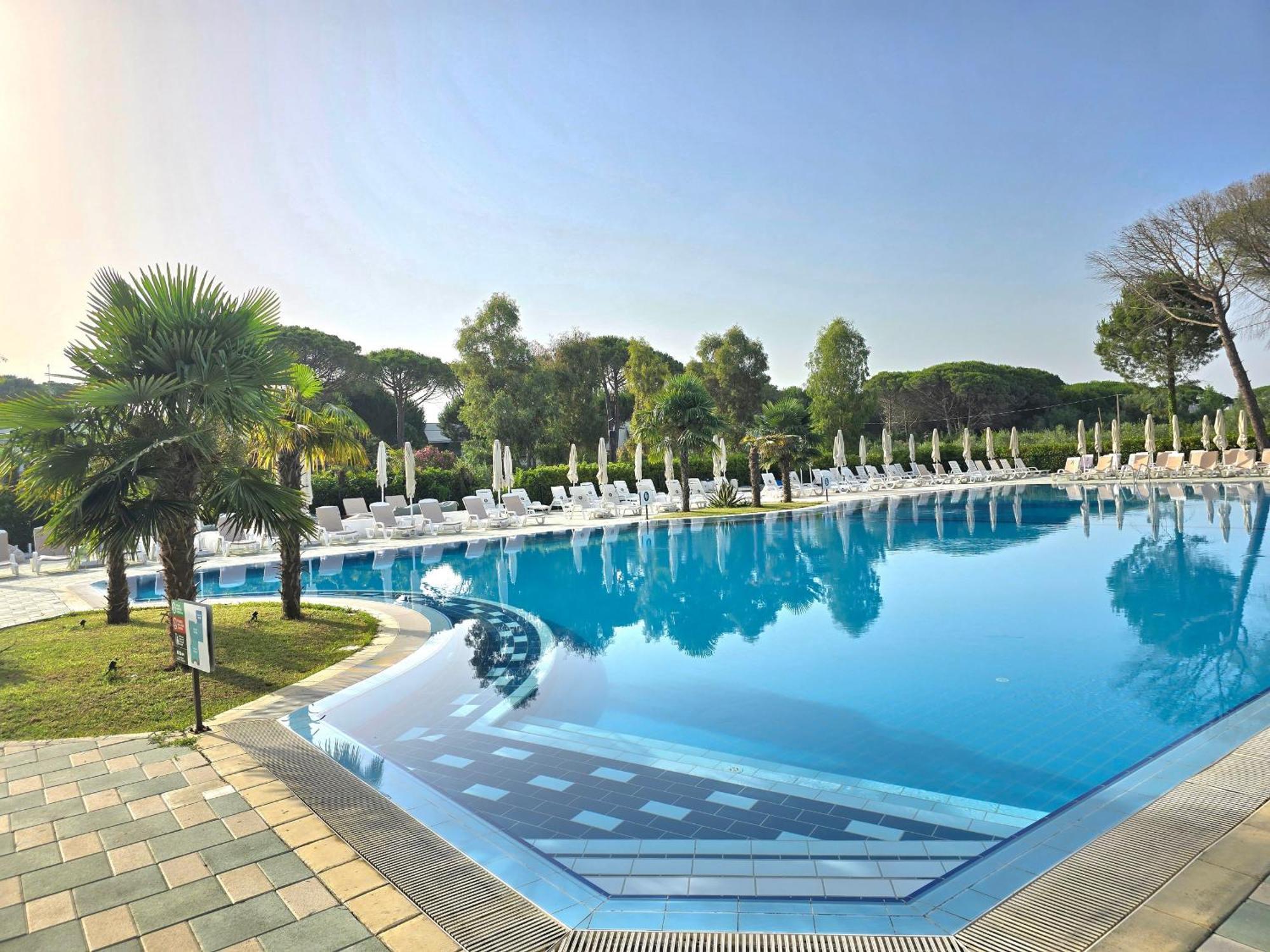Modern Villas At Perla Resort Durres Exterior photo