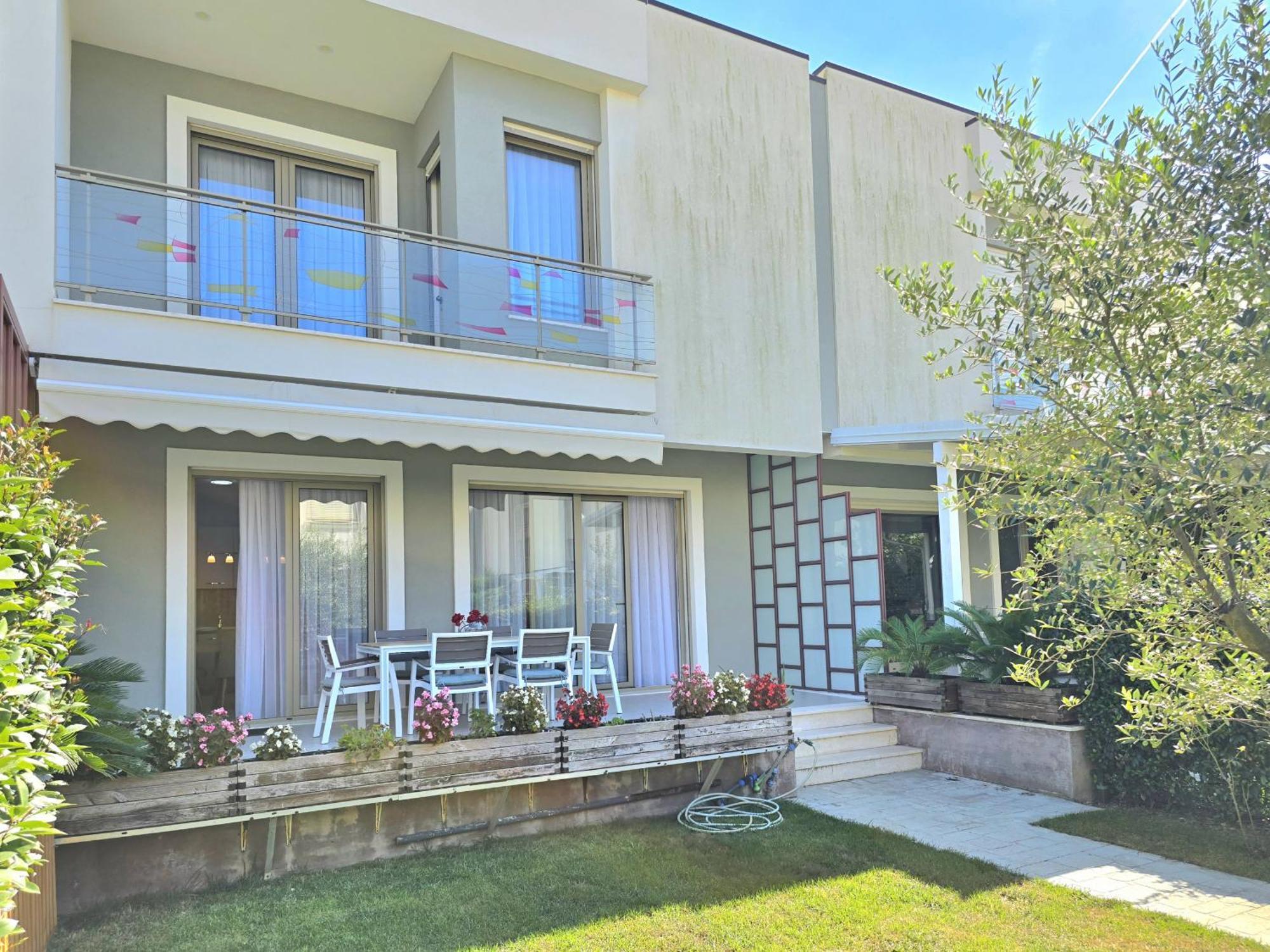 Modern Villas At Perla Resort Durres Exterior photo