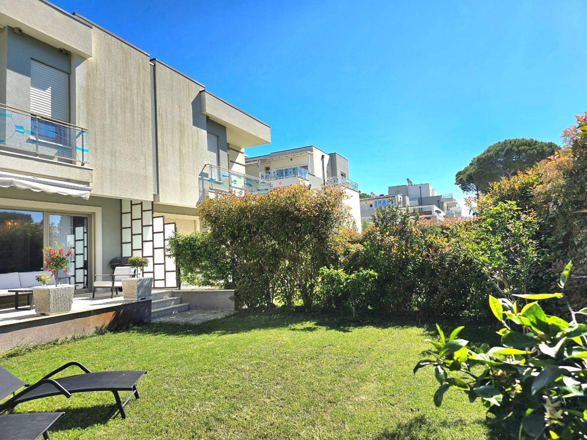 Modern Villas At Perla Resort Durres Exterior photo