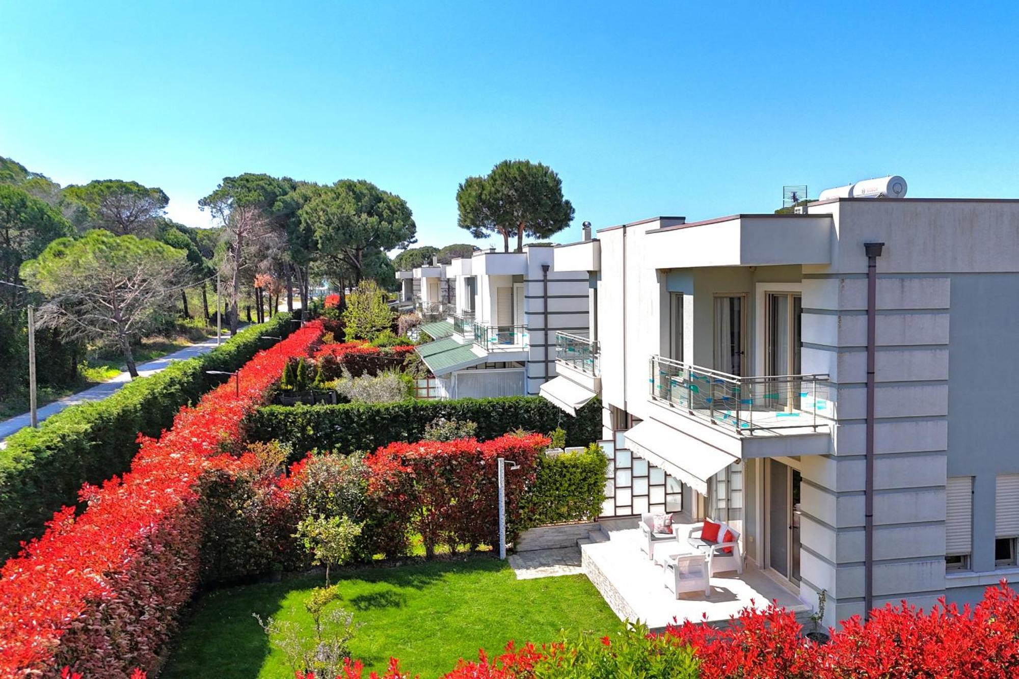 Modern Villas At Perla Resort Durres Exterior photo