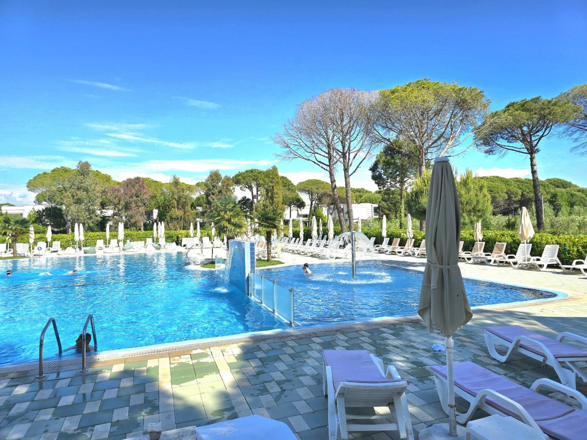Modern Villas At Perla Resort Durres Exterior photo